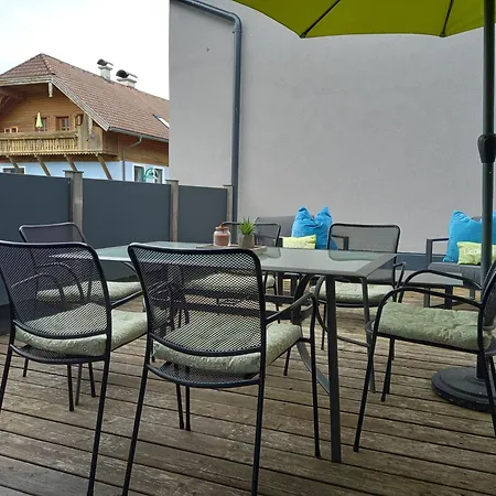 Girbl Bio - Lifestyle * Strobl